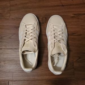 Adidas campus sneakers!